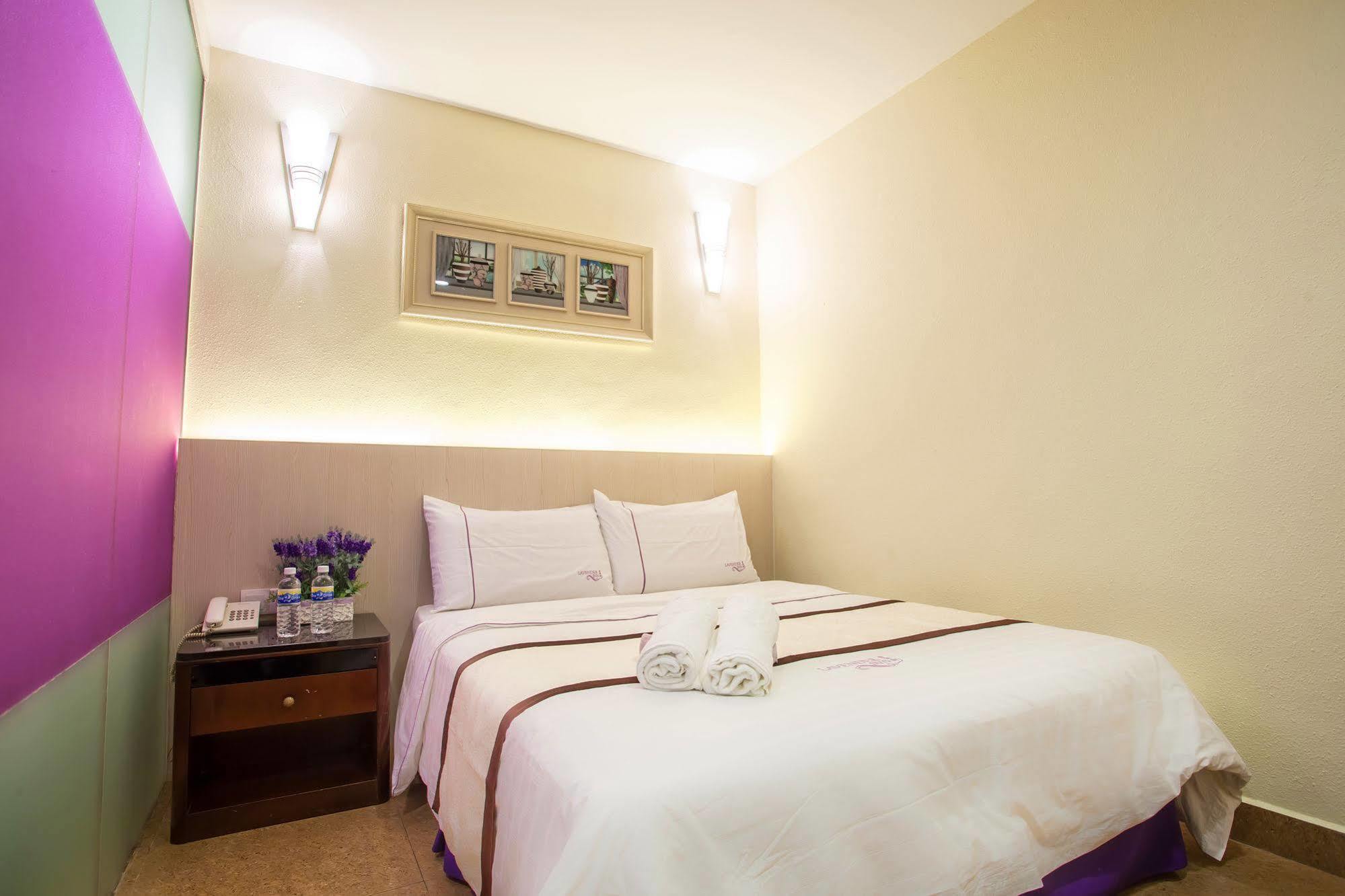Lavender Inn Nusa Bestari Johor Bahru Buitenkant foto